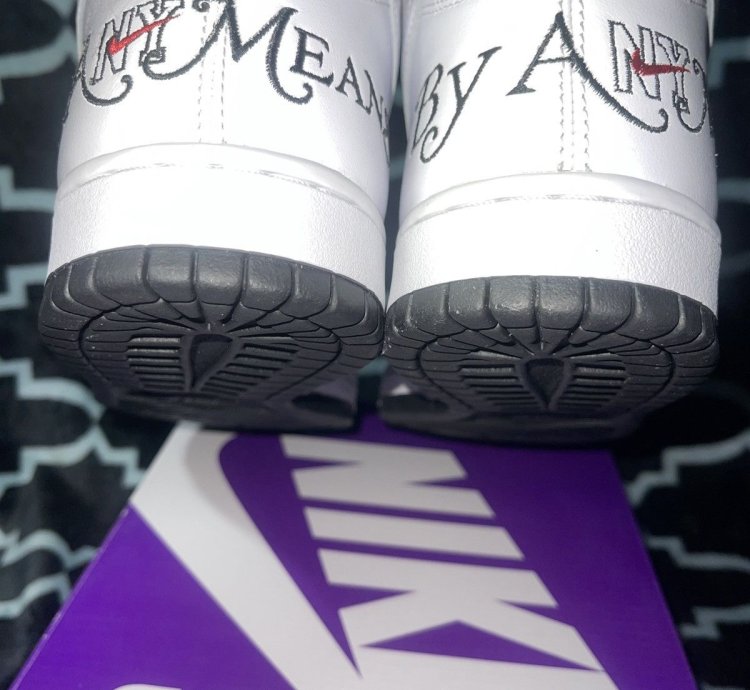 Supreme Dunk Hi Size 9 5 Black Comes With Box Logo Sticker