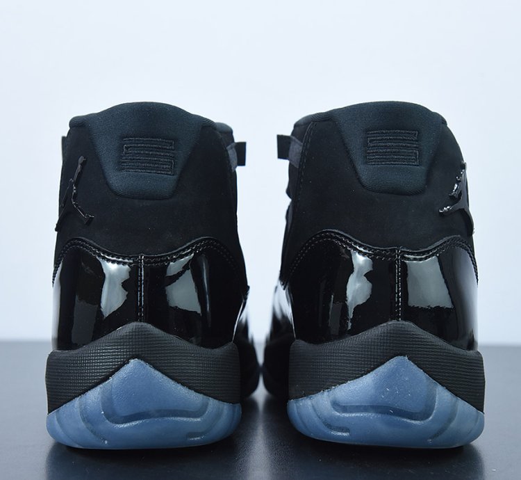 Nike Air Jordan 11 Retro Cap And Gown