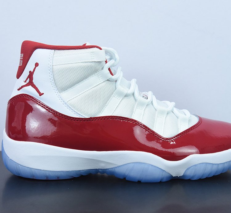Nike Air Jordan 11 Retro Cherry