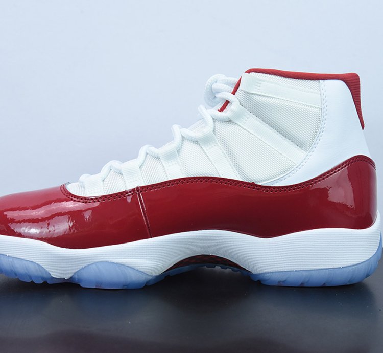 Nike Air Jordan 11 Retro Cherry