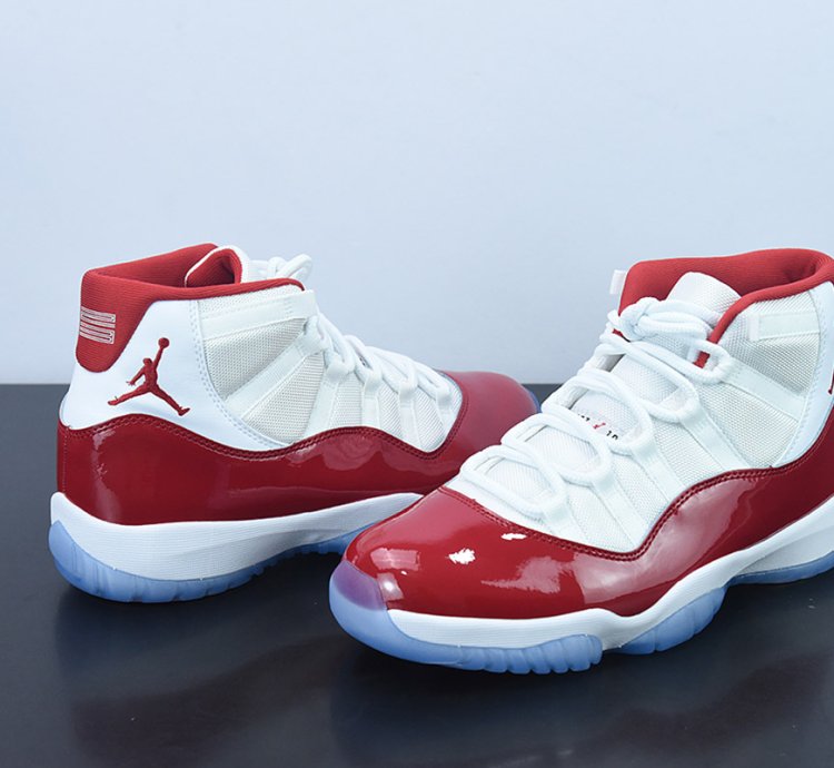 Nike Air Jordan 11 Retro Cherry