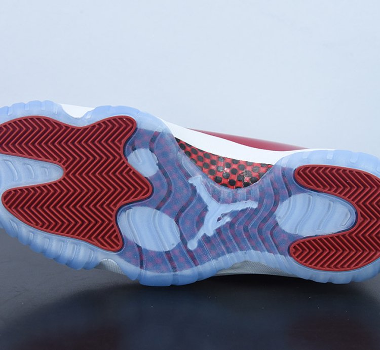 Nike Air Jordan 11 Retro Cherry
