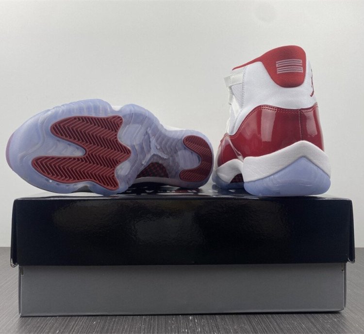 Nike Air Jordan 11 Retro Cherry 2022