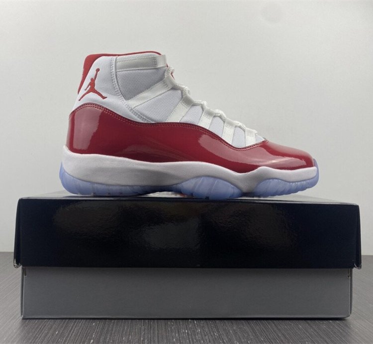Nike Air Jordan 11 Retro Cherry 2022