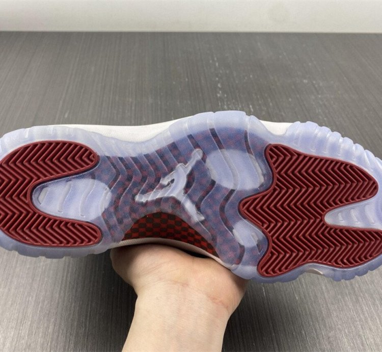 Nike Air Jordan 11 Retro Cherry 2022