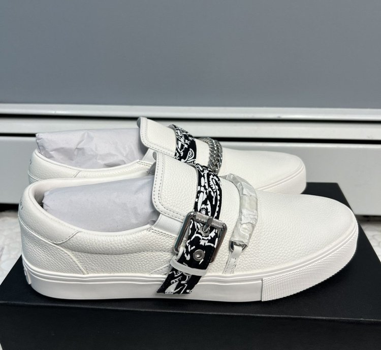 Amir Bandana Chain Slip On Sneaker Size 10