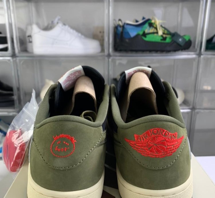 Travis Scott X Air Jordan 1 Low Black Olive