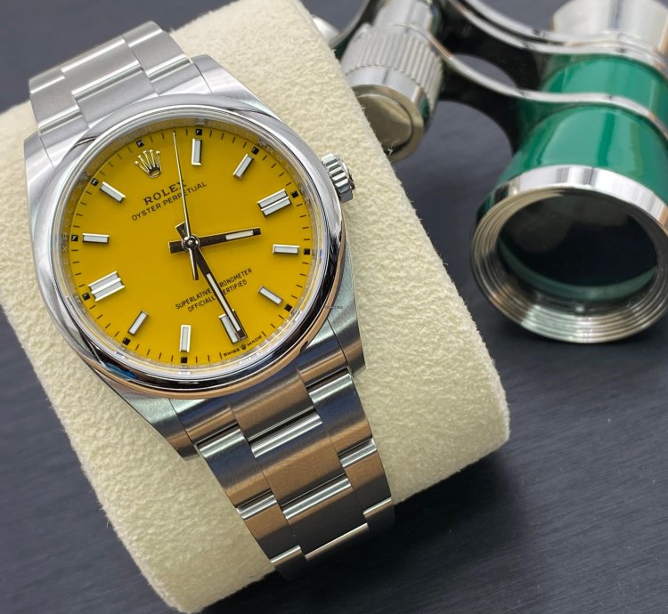Rolex Oyster Perpetual 36 126000 Yellow Dial