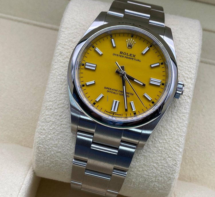Rolex Oyster Perpetual 36 126000 Yellow Dial