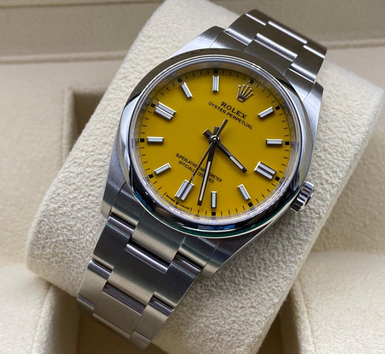 Rolex Oyster Perpetual 36 126000 Yellow Dial