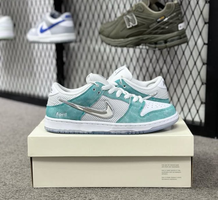 April Skateboard X Nike Sb Dunk Low Pro