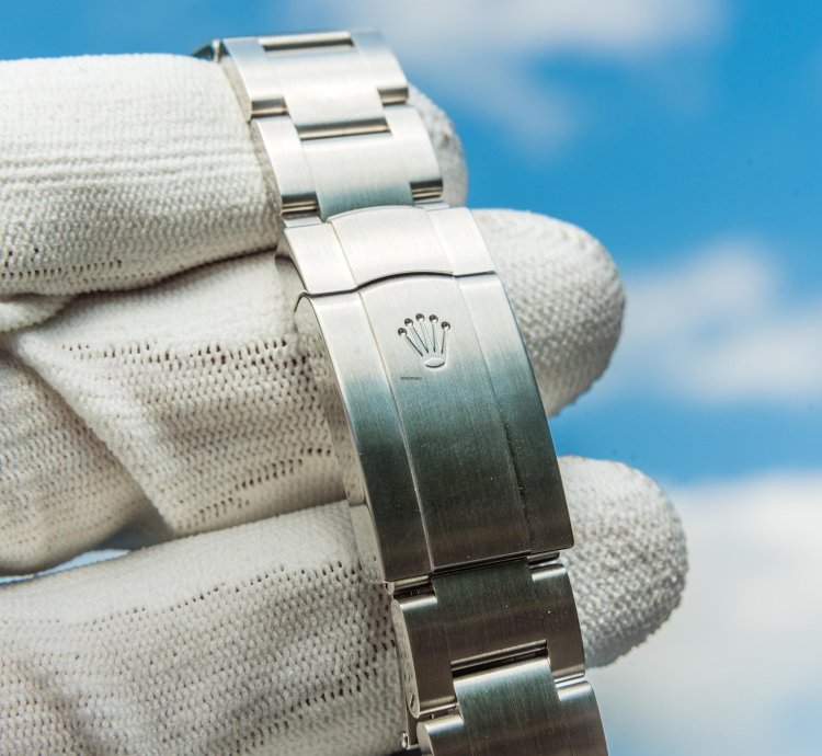 Rolex Oyster Perpetual 36 Bright Red Dial