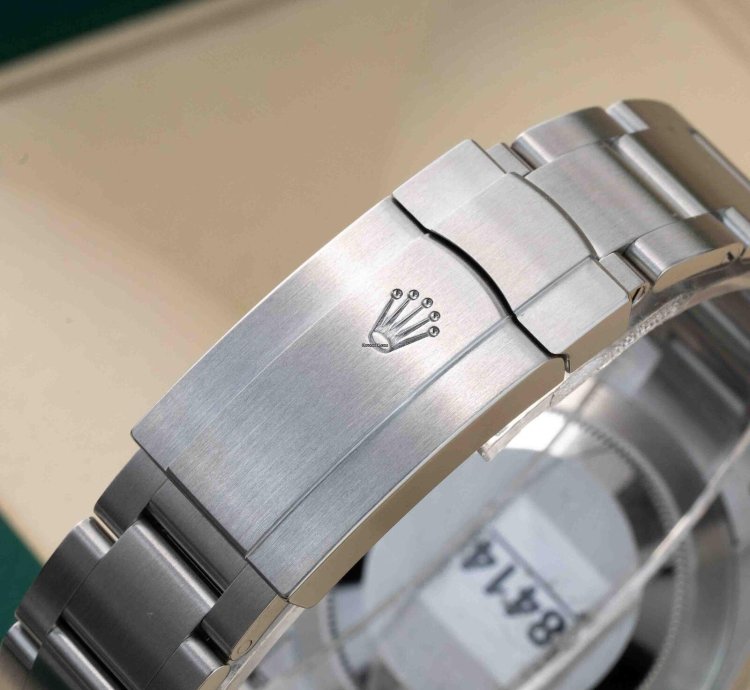 Rolex Oyster Perpetual 41 124300 - 2025