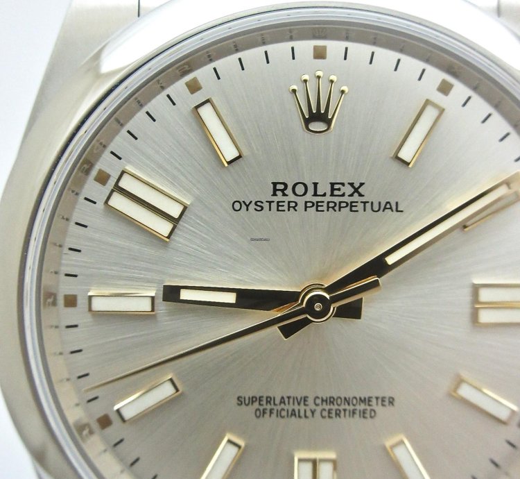 Rolex Oyster Perpetual 41 124300 Error Dial