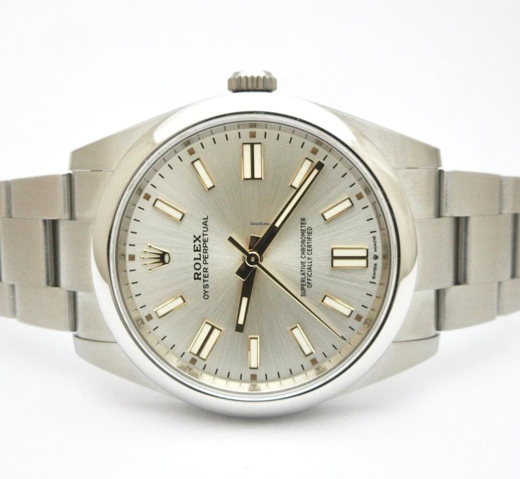 Rolex Oyster Perpetual 41 124300 Error Dial