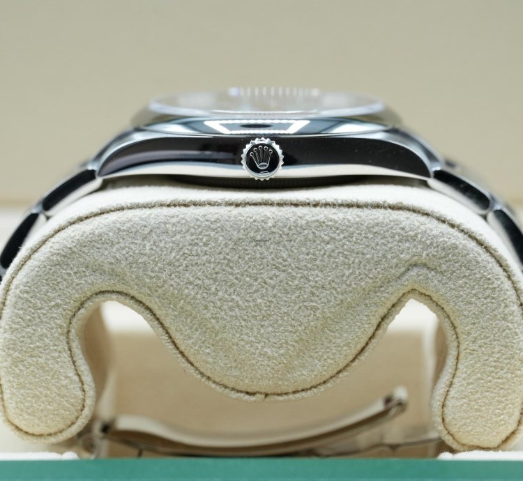 Rolex Oyster Perpetual 41 2024 Oyster Perpetual 41 Tiffany Celebration Blue Unworn Box And Papers 124300