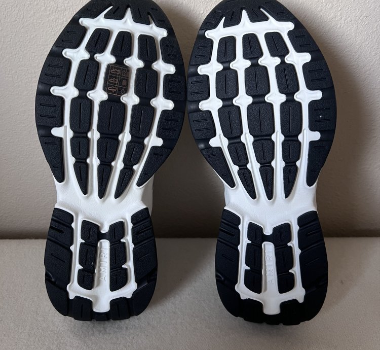 Amiri Bone Runner Black White