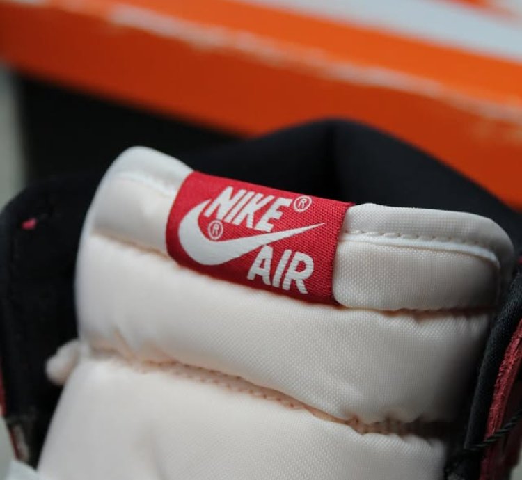 Jordan 1 Retro High Og chicago Lost And Found