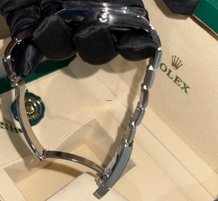 Rolex Oyster Perpetual 41 Fully Stickered Brand New Unworn Full Set