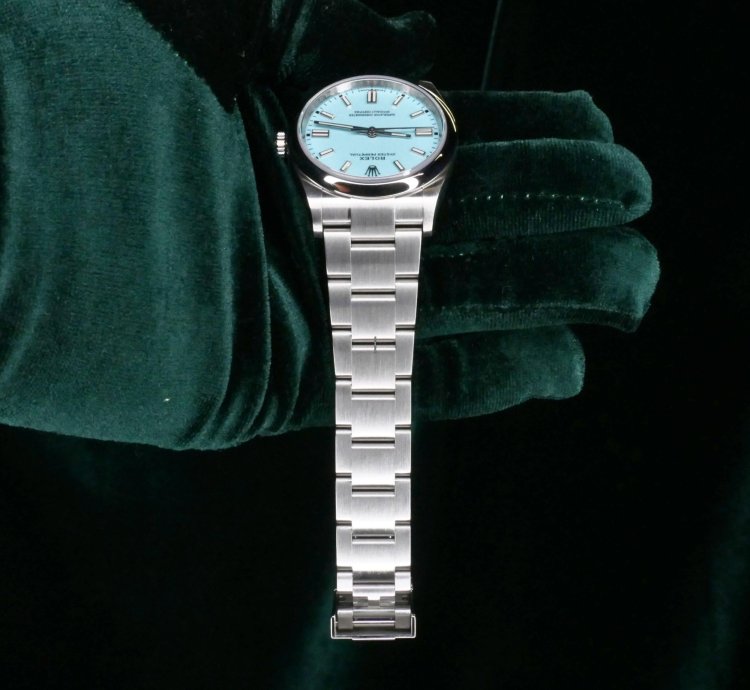 Rolex Oyster Perpetual 41 Mint Complete Set Oyster Perpetual 41 Tiffany Blue Turquoise Blue Dial Steel 124300