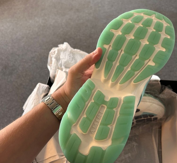 Amiri Bone Runners Baby Blue