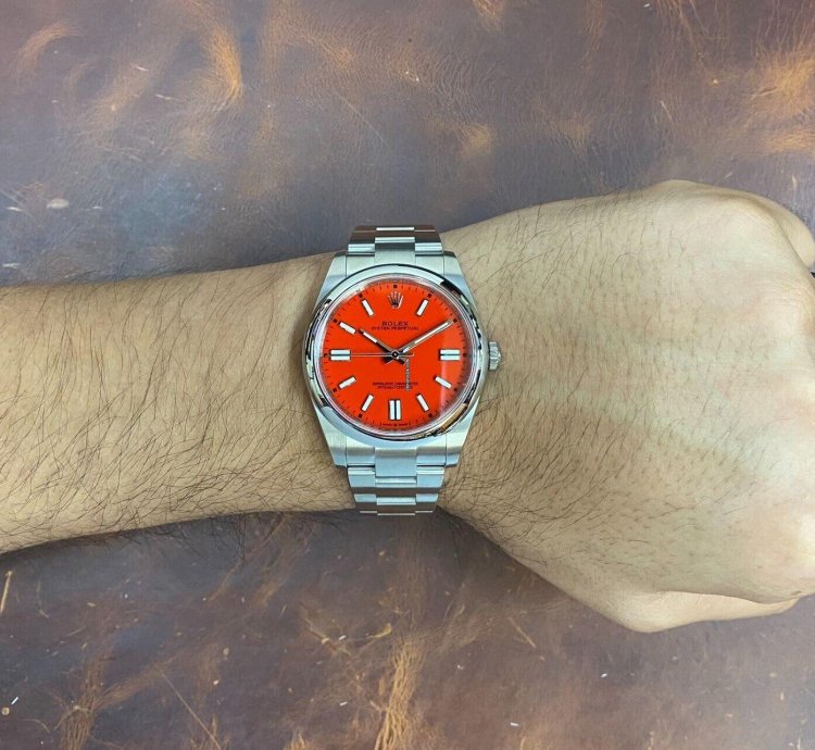 Rolex Oyster Perpetual 41 Steel Coral Red Dial Mens Watch Box Papers 21 124300