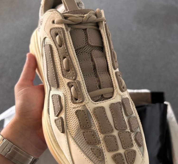 Amiri Bone Runners Stone Grey