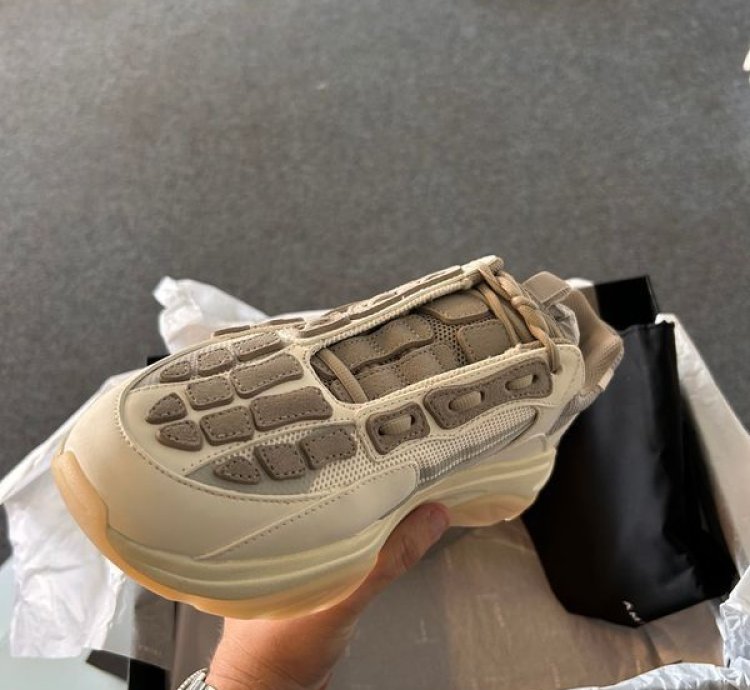 Amiri Bone Runners Stone Grey
