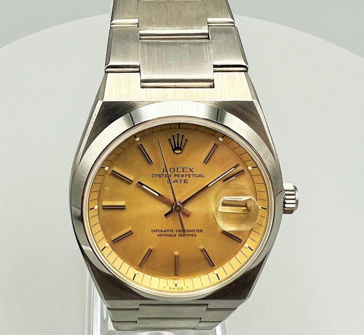 Rolex Oyster Perpetual Date 1530