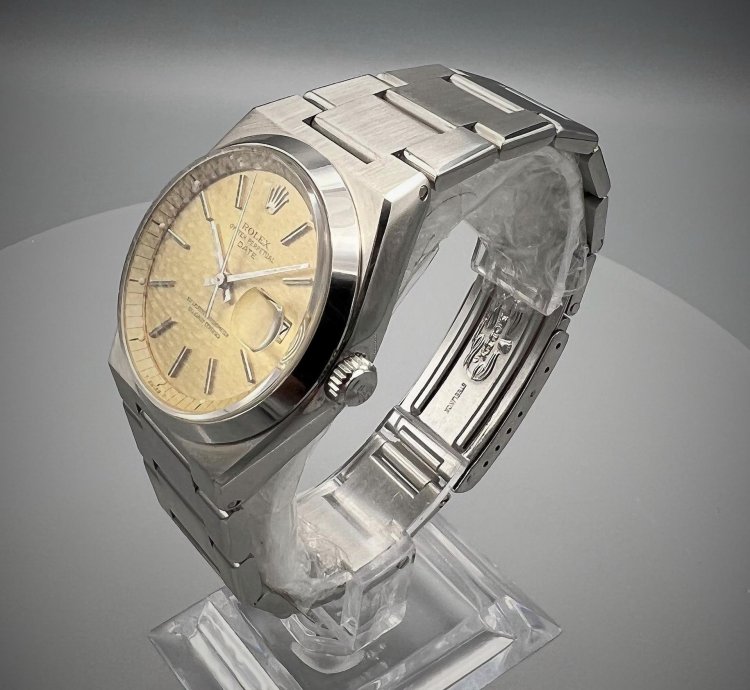 Rolex Oyster Perpetual Date 1530