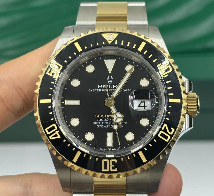 Rolex Sea-dweller 126603 Black
