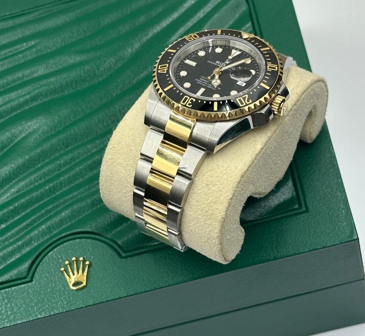 Rolex Sea-dweller 126603 Black