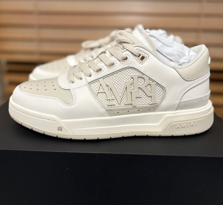 Amiri Classic Low Alabaster