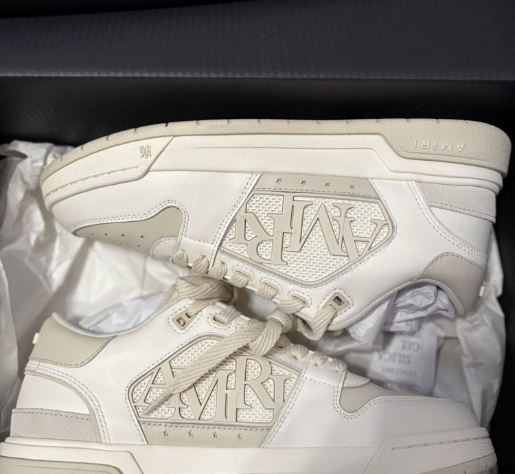 Amiri Classic Low Alabaster