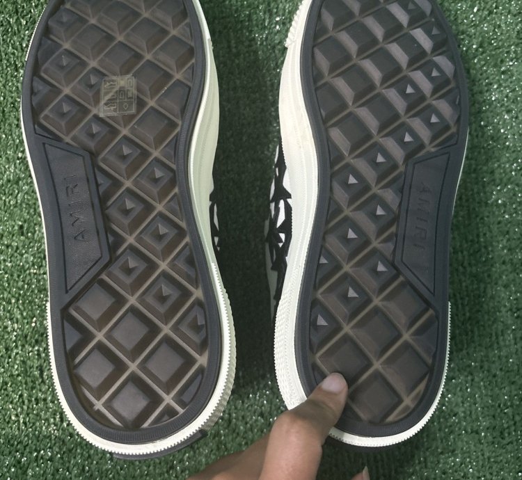 Amiri Court Low Stars