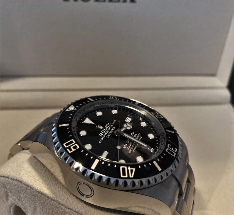 Rolex Sea-dweller Deepsea M126660-0001