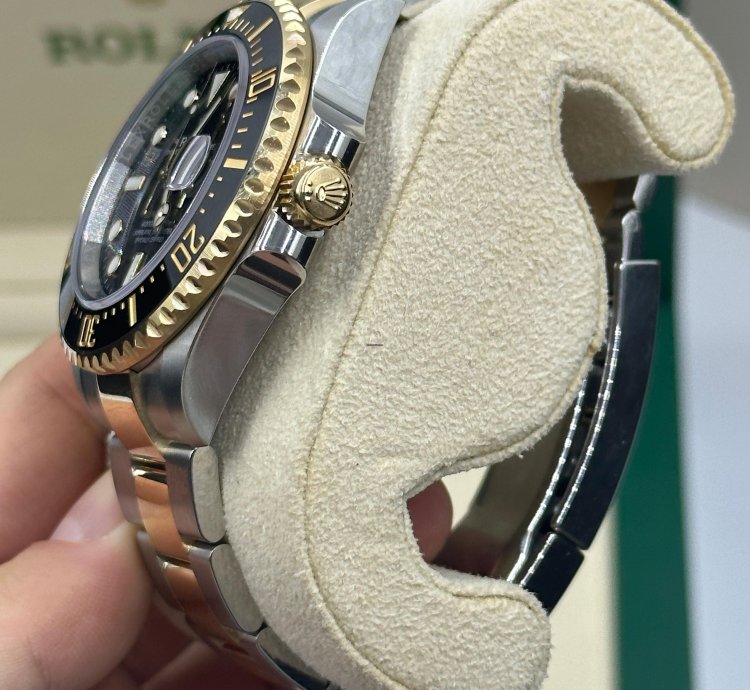 Rolex Sea-dweller Steel Yellow Gold