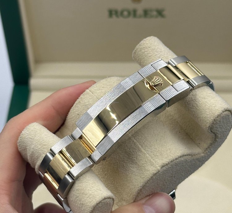 Rolex Sea-dweller Steel Yellow Gold