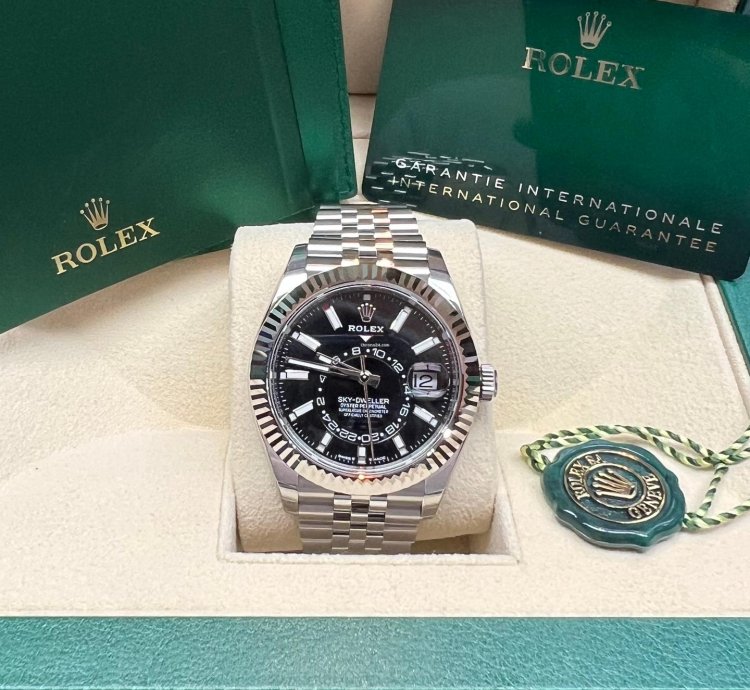 Rolex Sky-dweller 2025 New Sky-dweller Black Jubilee 42mm