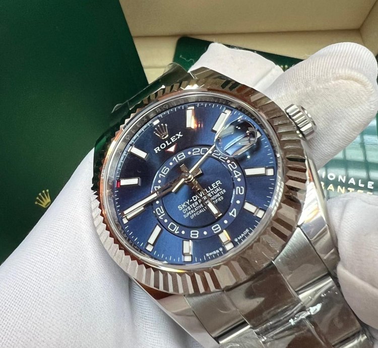 Rolex Sky-dweller 2025 New Sky-dweller Blue Oyster 42mm