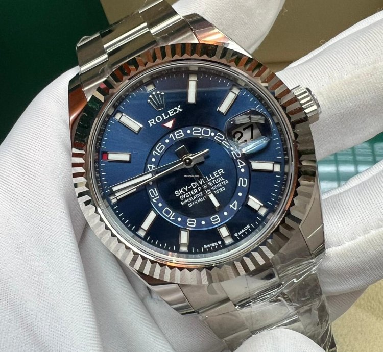 Rolex Sky-dweller 2025 New Sky-dweller Blue Oyster 42mm