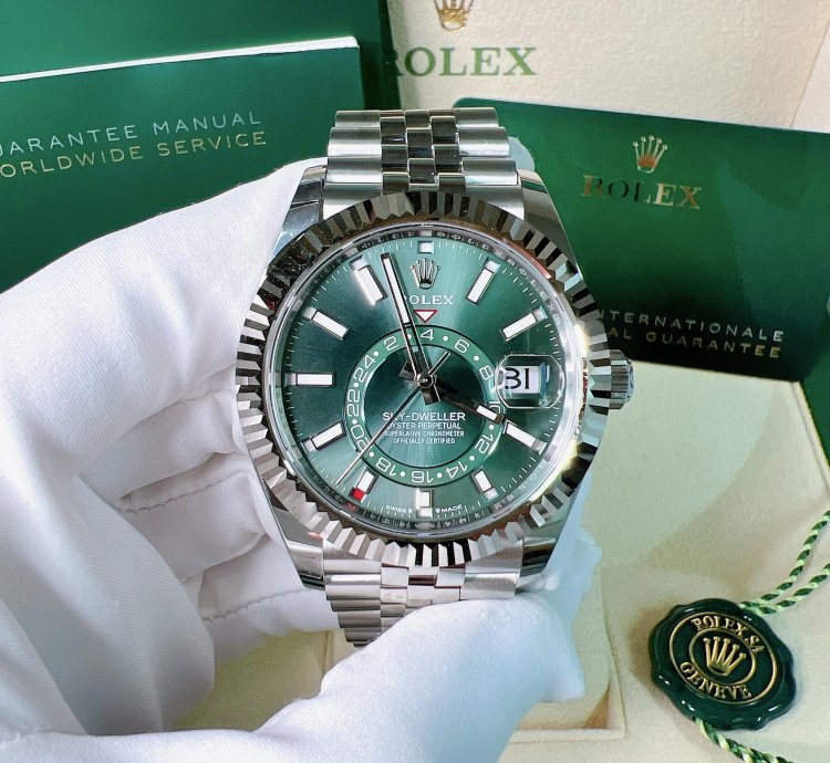 Rolex Sky-dweller 2025 New Sky-dweller Mint Green Jubilee 42mm