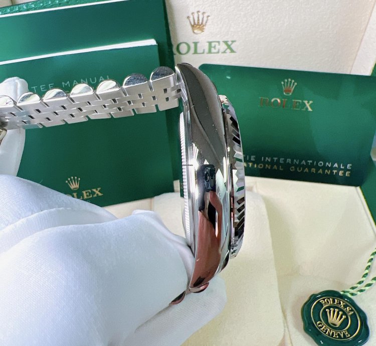Rolex Sky-dweller 2025 New Sky-dweller Mint Green Jubilee 42mm