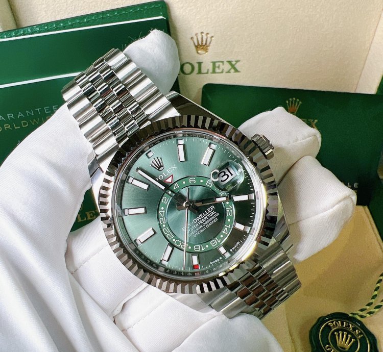 Rolex Sky-dweller 2025 New Sky-dweller Mint Green Jubilee 42mm