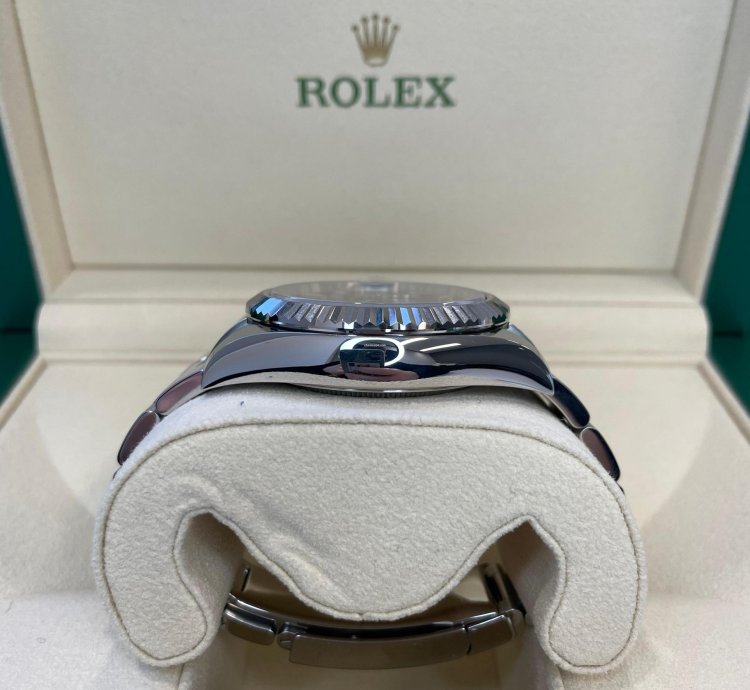 Rolex Sky-dweller oyster Blue Dial