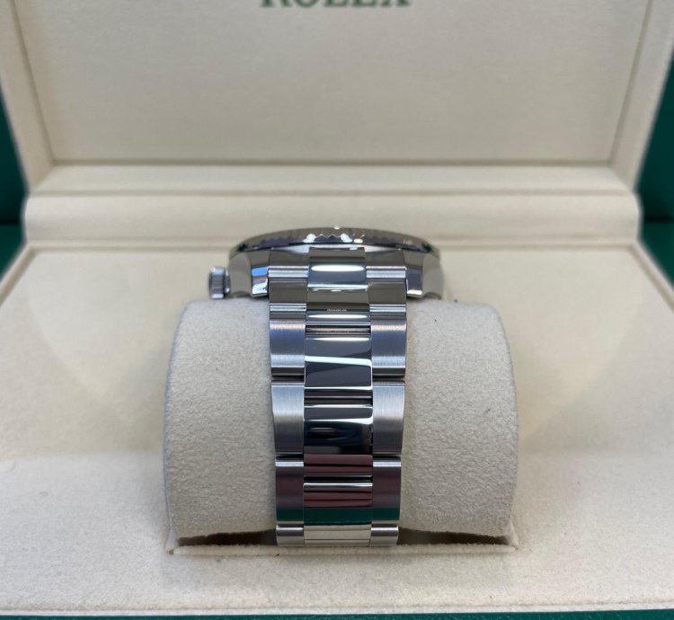 Rolex Sky-dweller oyster Blue Dial