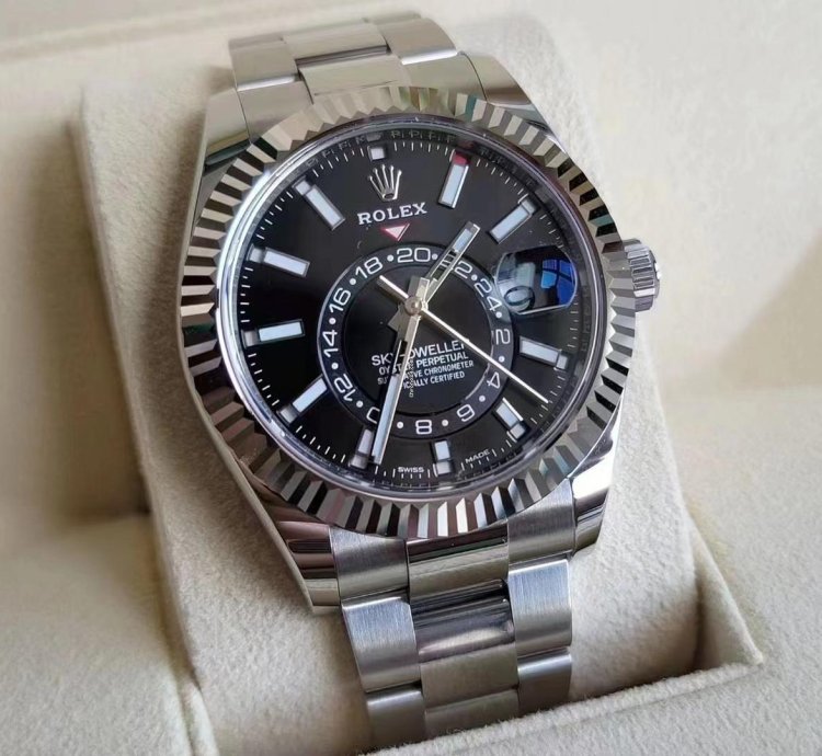 Rolex Sky-dweller 06 2022 Unworn Sky-dweller Black Dail 42mm