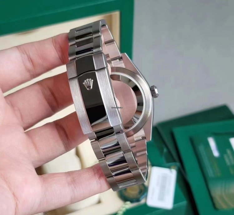 Rolex Sky-dweller 06 2022 Unworn Sky-dweller Black Dail 42mm