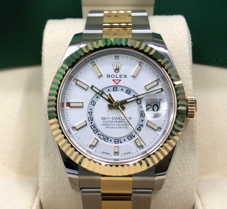 Rolex Sky-dweller 18ct Yellow Gold Stainless Steel 2022