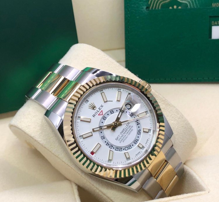 Rolex Sky-dweller 18ct Yellow Gold Stainless Steel 2022